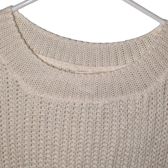 Flawless Knit Ruffled Sleeveless Sweater Large - Picture 5 of 7